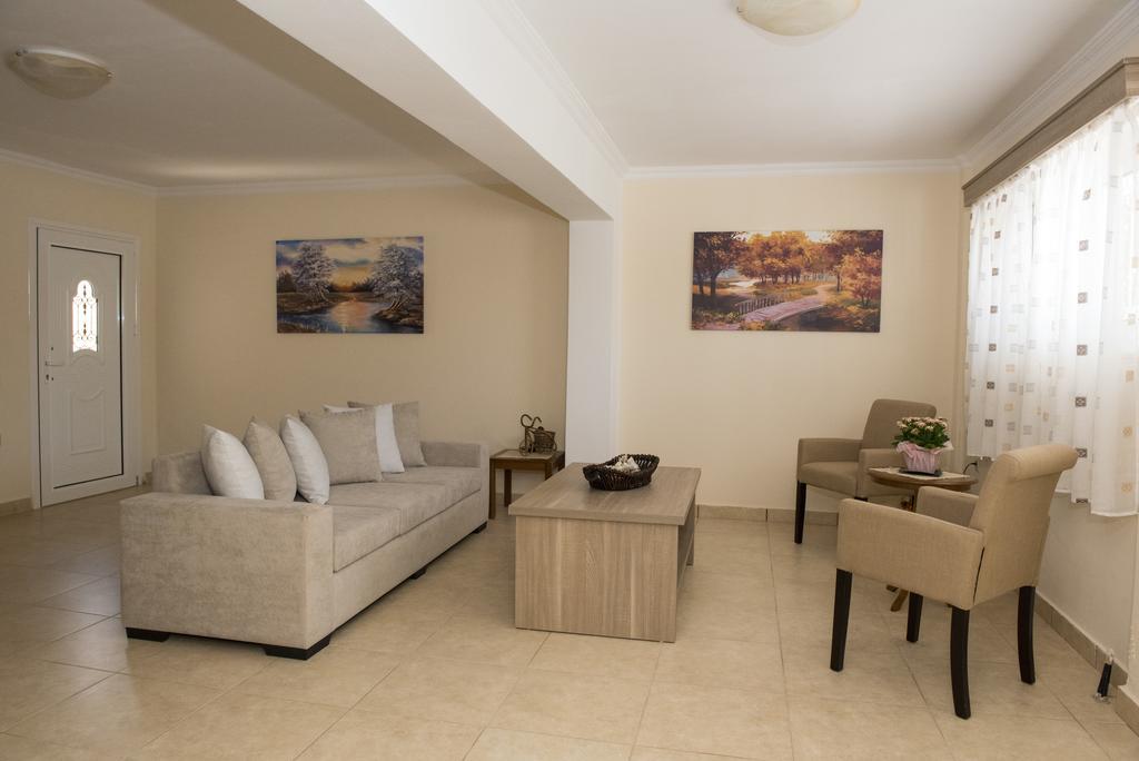 Elena'S Apartments Laganas Bagian luar foto